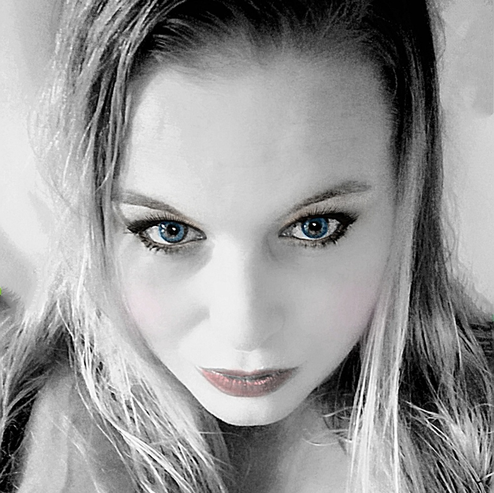 Meet your Posher, Christina